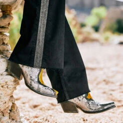 Ariat Ladies Jolene Yellow Snake Snip Toe Boots 10042428 -True Style Shoes Store 10042428 lifestyle