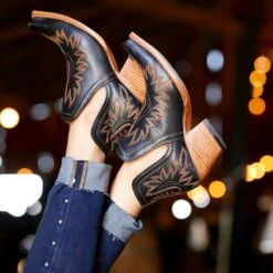 Ariat® Ladies Dixon Brooklyn Black Western Ankle Boots 10029653 -True Style Shoes Store 57 418e90f6 3b83 4577 b9e5 819936c34efe